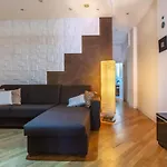 Modern Saragozza District Apartamento *