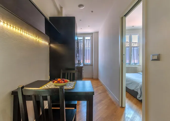 Modern Saragozza District Apartament